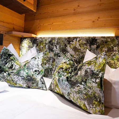 Und Baumhaushotel 4*