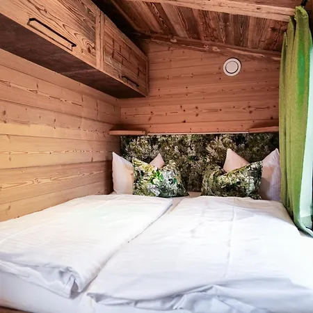 Und Baumhaushotel Appartement 4*